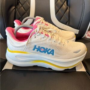 Size 9.5B - Hoka One One Clifton 9 Women’s Cream and Pink Athletic Shoes